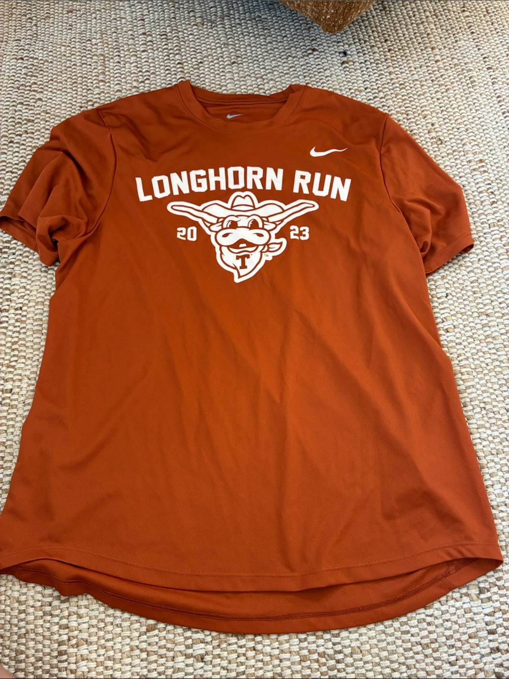 Nike Unisex Longhorn Run Graphic T-Shirt — Burnt Orange